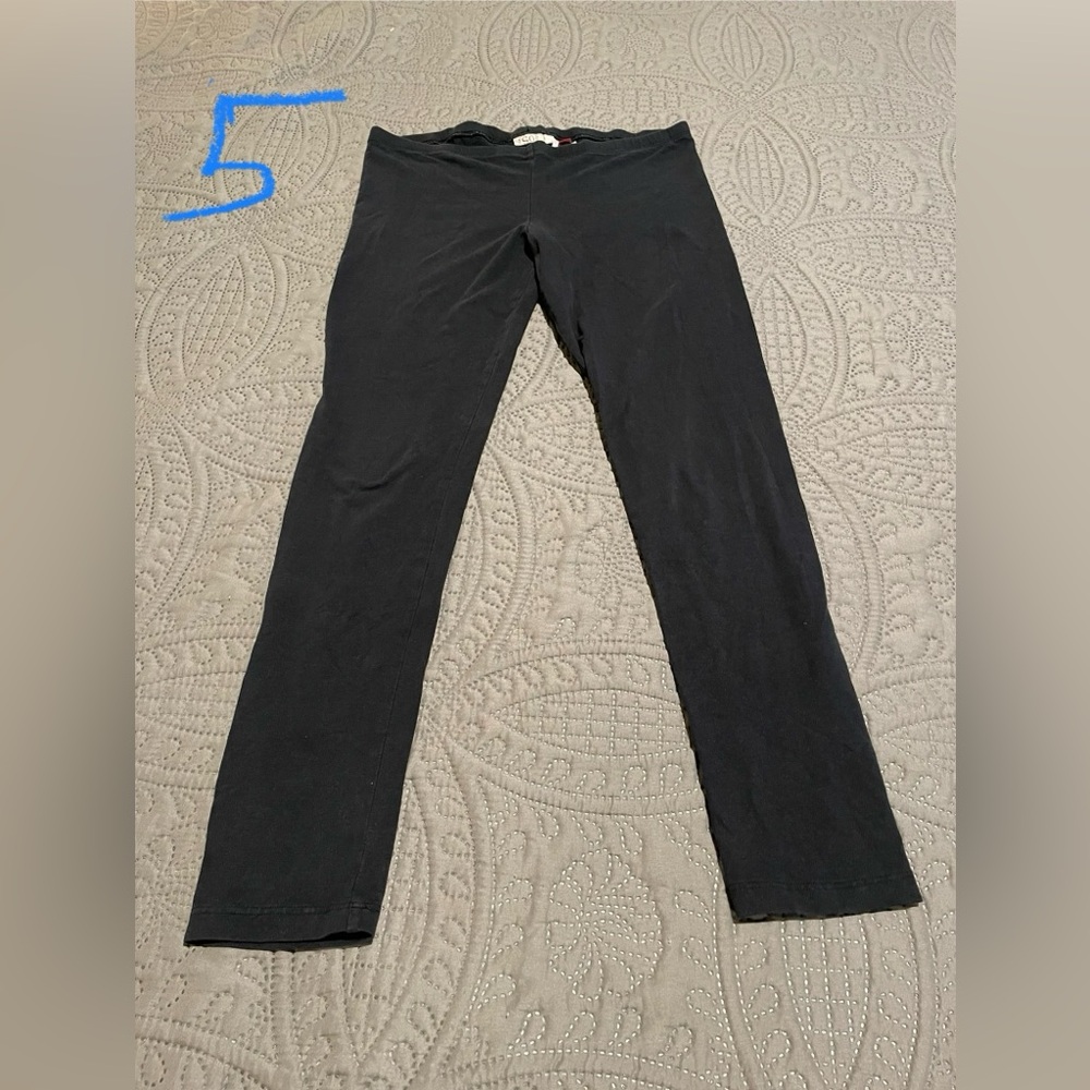 SO Brand super soft black leggings. Size L